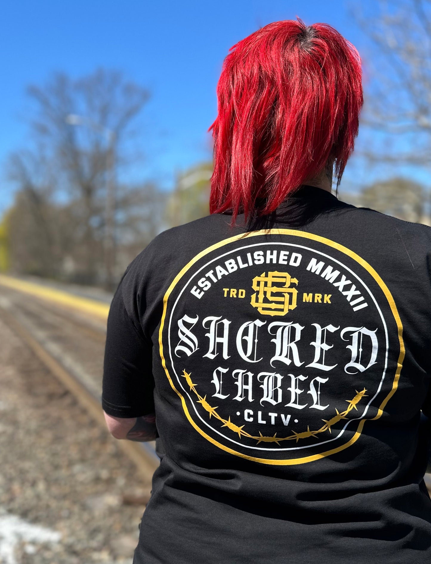 Barbed Wire Badge Tee